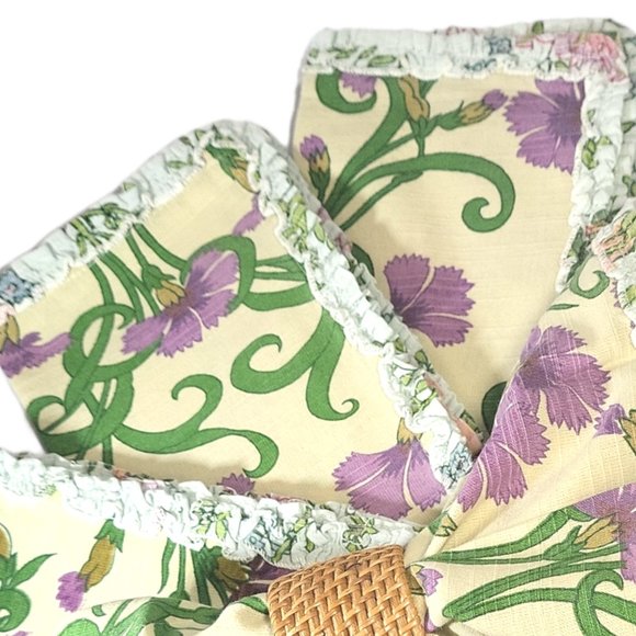 Dining Cloth Napkins Set (4) Floral Iris and Leaves Thick Ruffle Edge Unique - Picture 3 of 8